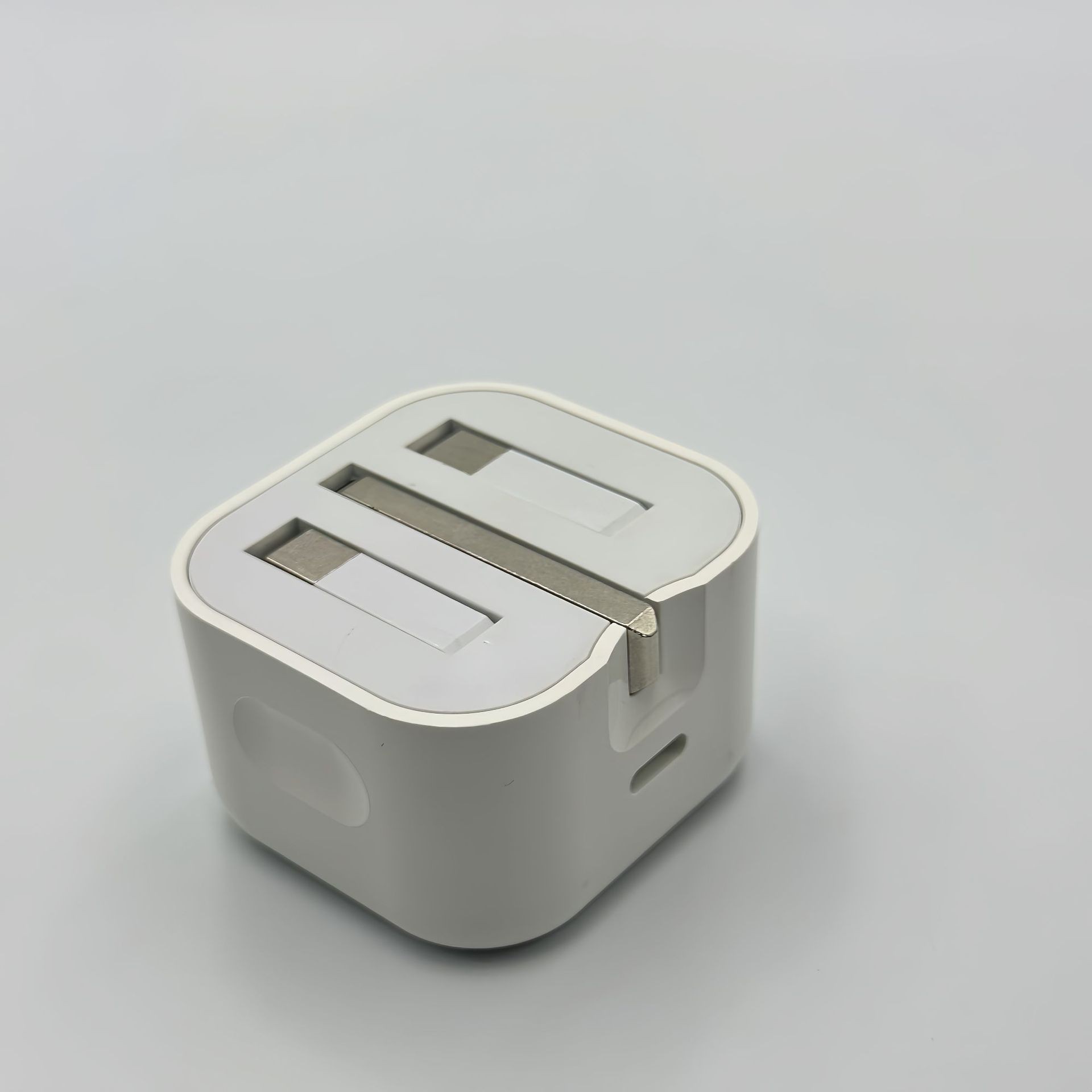 Applicable Mobile Phone Folding Foot Fast Charging Charger