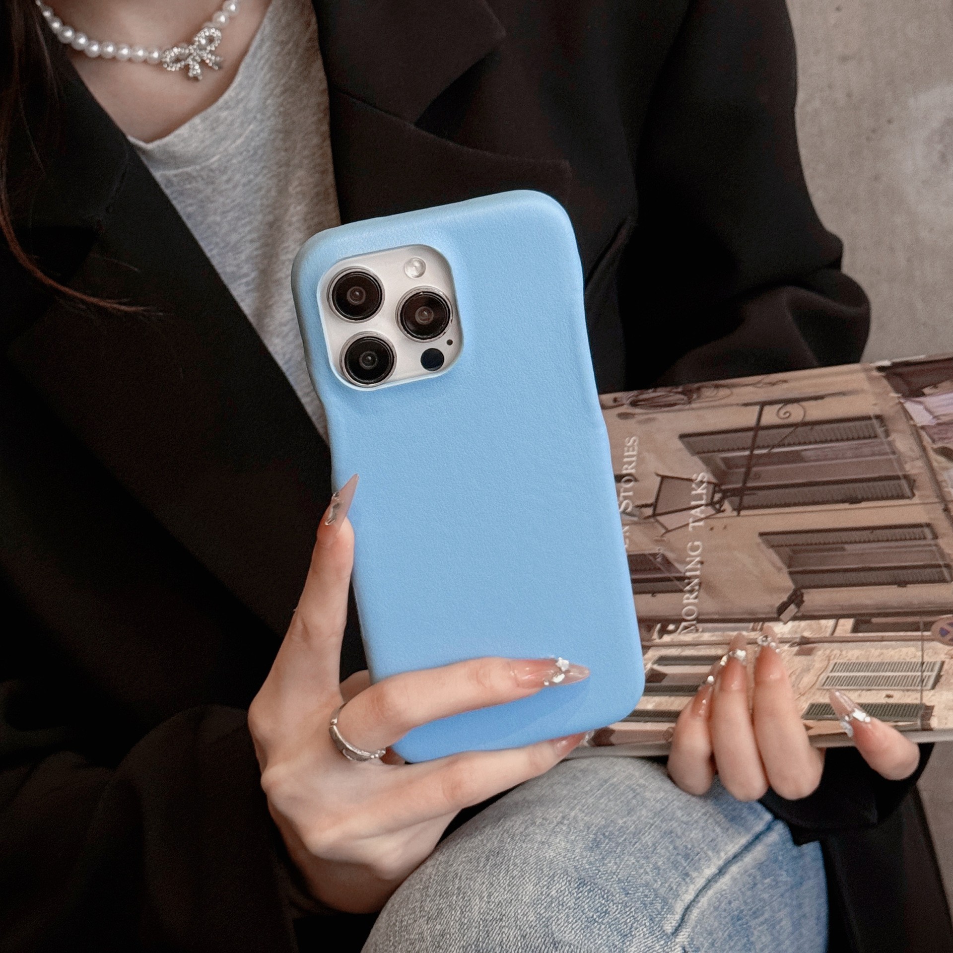 Retro Leather Solid Color Phone Case
