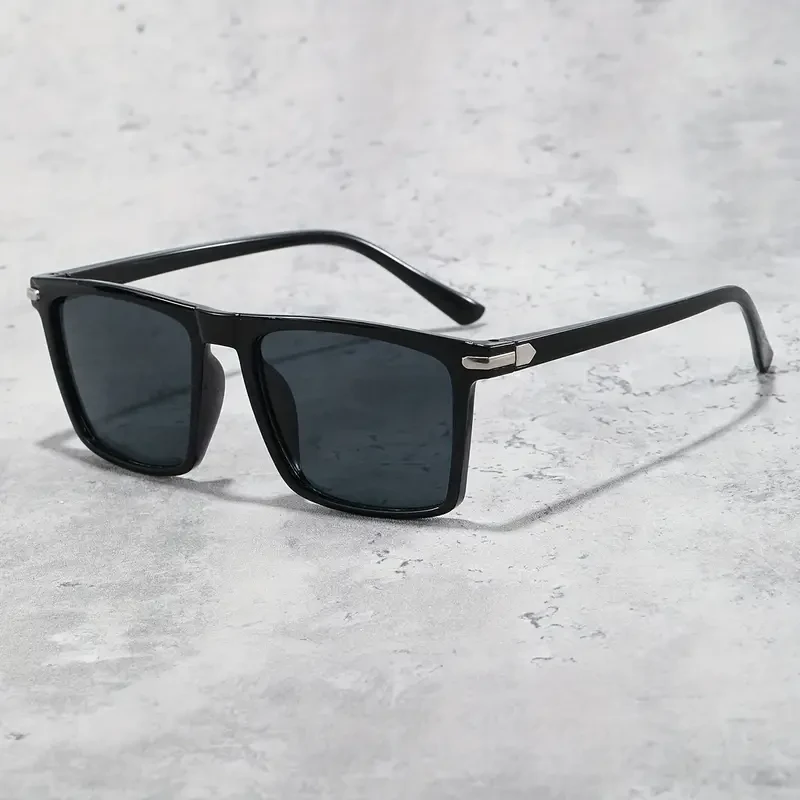 Retro-Style Square Glasses for Men and Women - Trendy, Ultra-Light Design