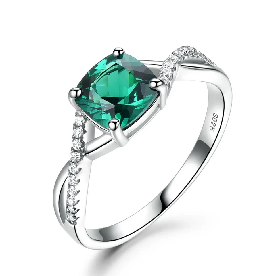 Ladies Emerald Rings