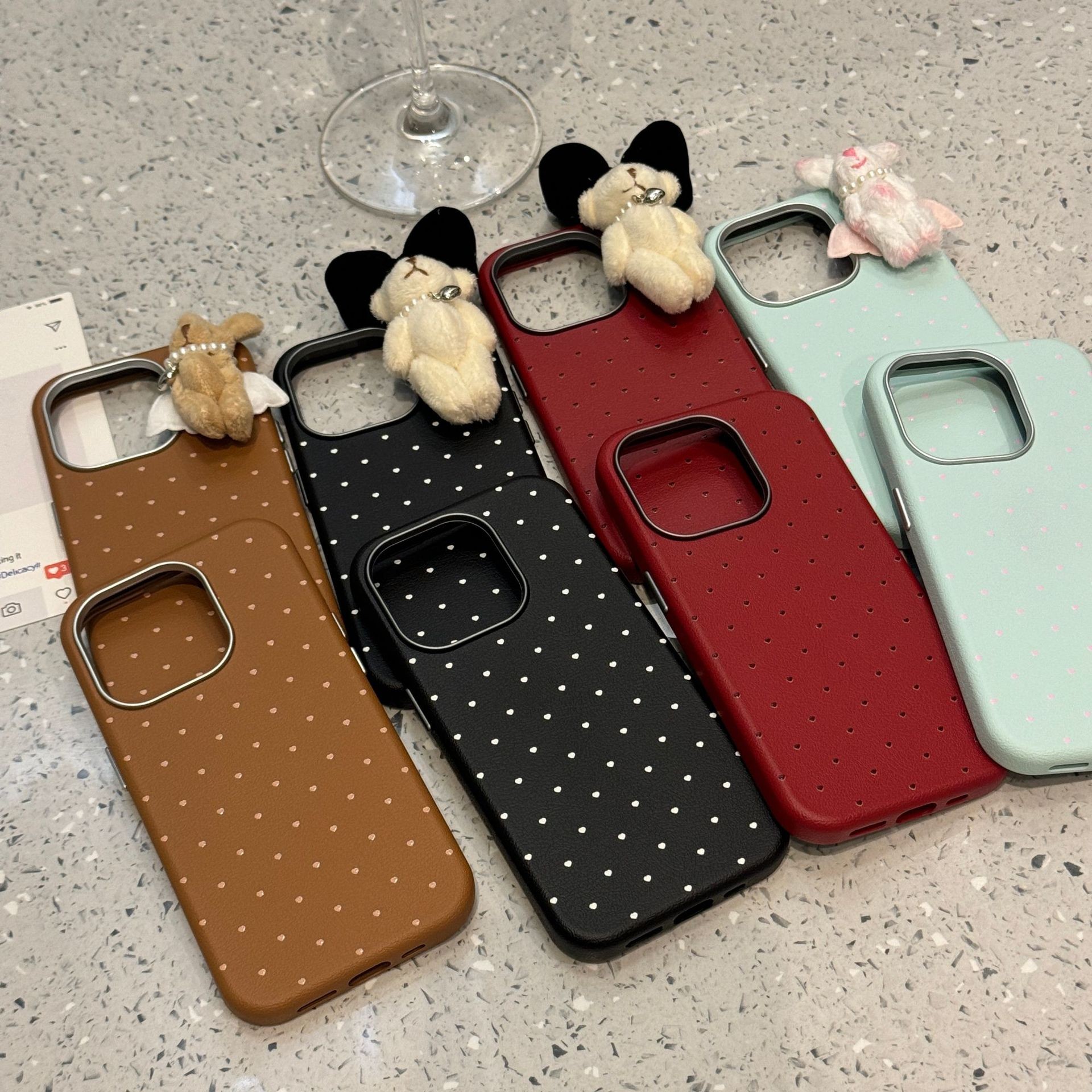 Love Three-dimensional Teddy Bear Suitable For Mobile Phone Case Leather