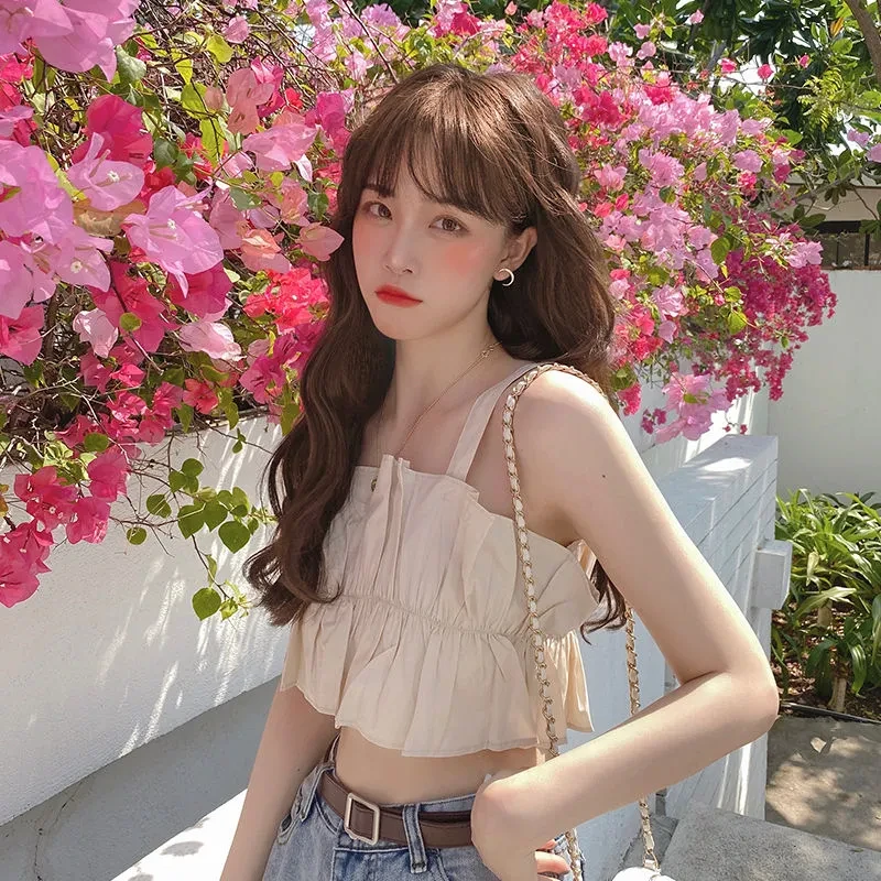 Off-the-shoulder sleeveless crop vest