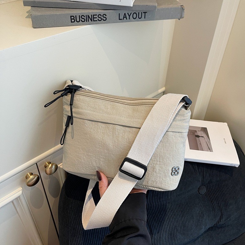 Daily Lightweight Commuter Portable Leisure Crossbody Bag