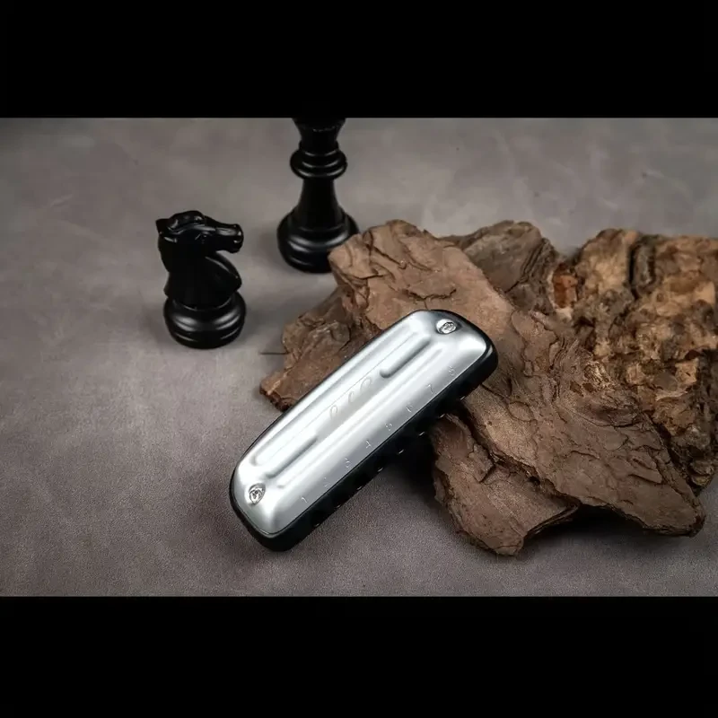 Easttop LUCKY 8  8-Hole Metal Recorder (Brass Body, Copper Base Plate) with Lanyard & Felt Bag