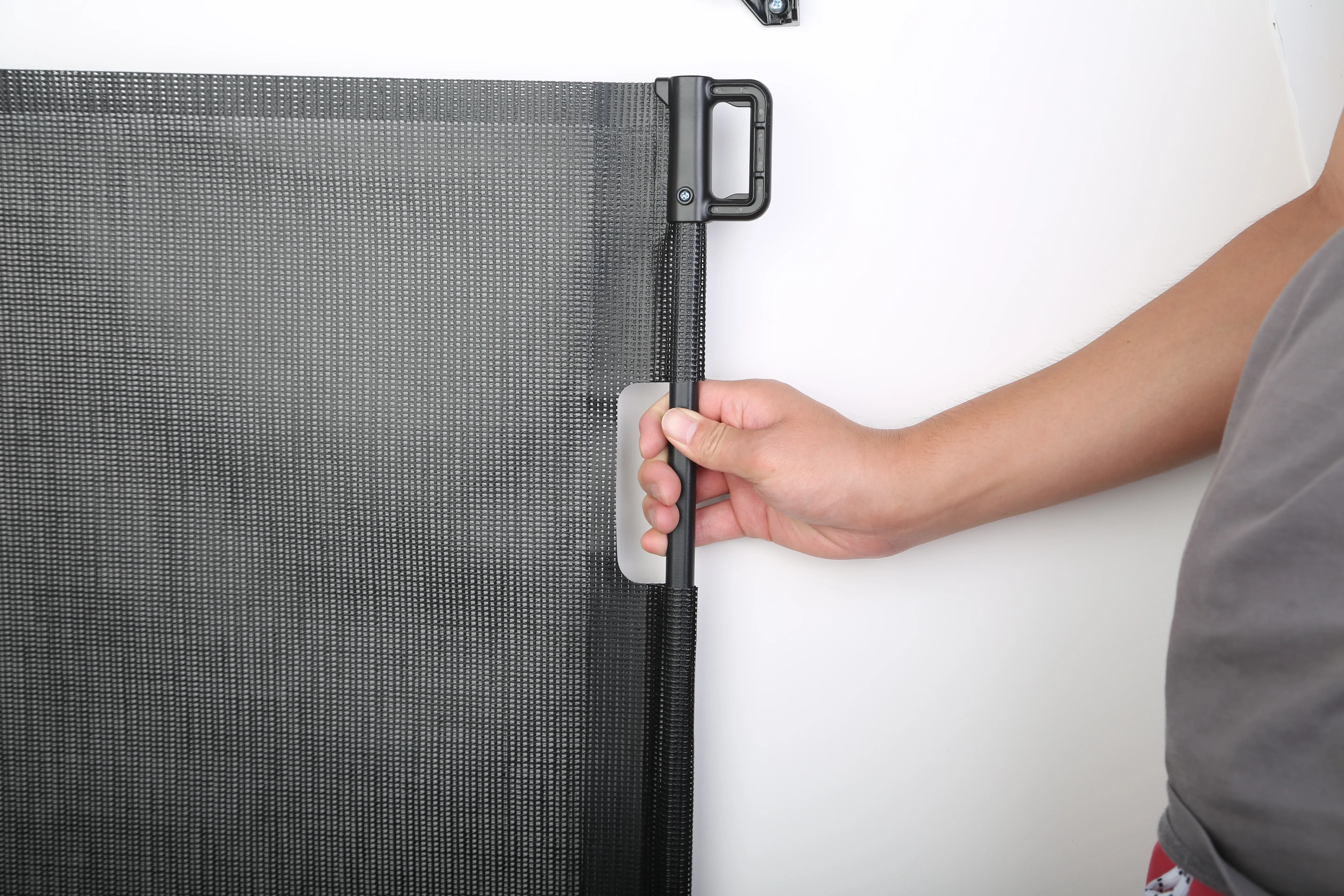 1 Set Baby Security Gate Retractable Door Extra Wide Child Safety Stairs Gate 61x34in For Doorway Hallway Indoor Outdoor