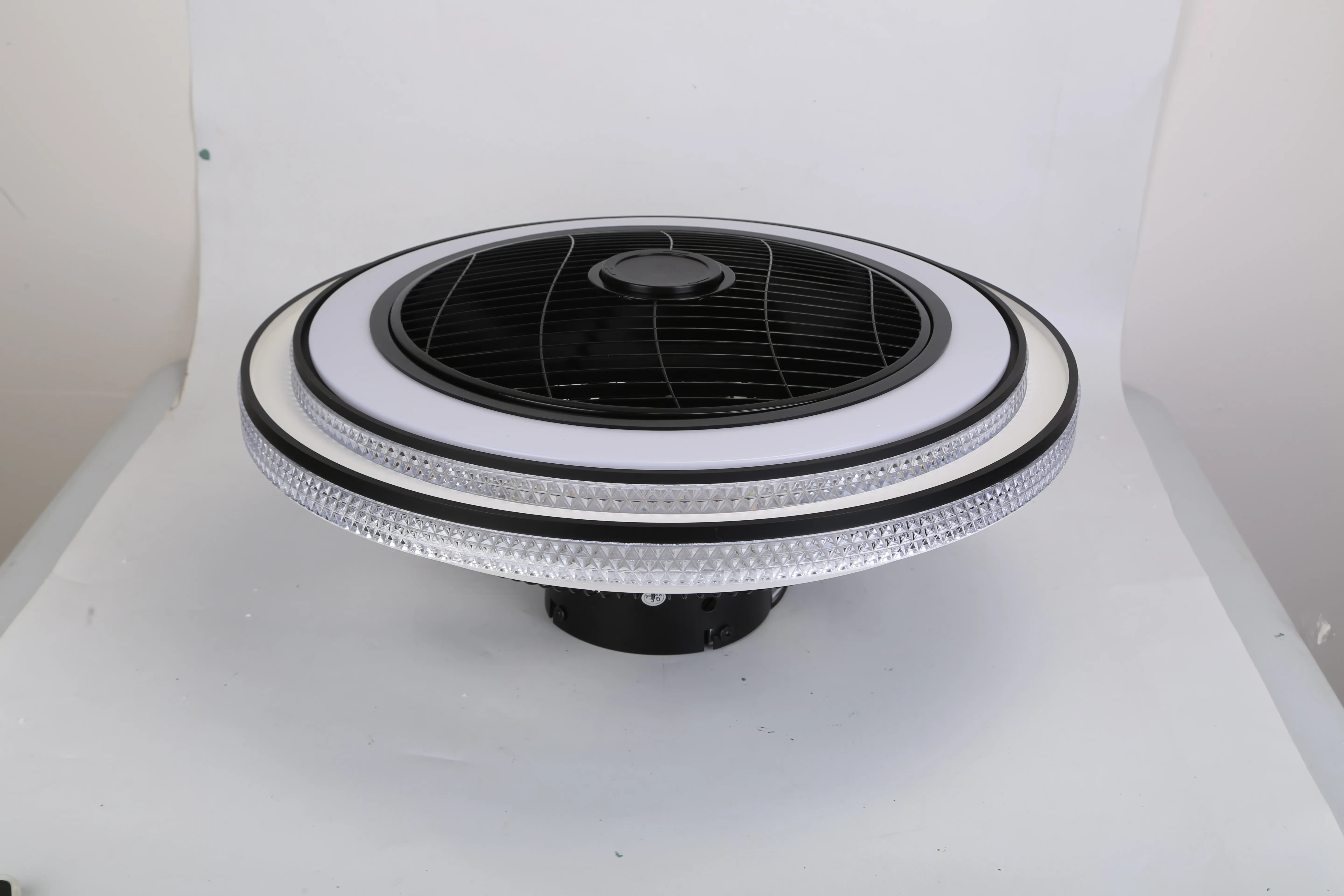 20.5in Ceiling Fan With Light Round Pendant Fan Lamp 30W LED Ceiling Fan With 3-Fan Speed Remote Control Timer APP Control