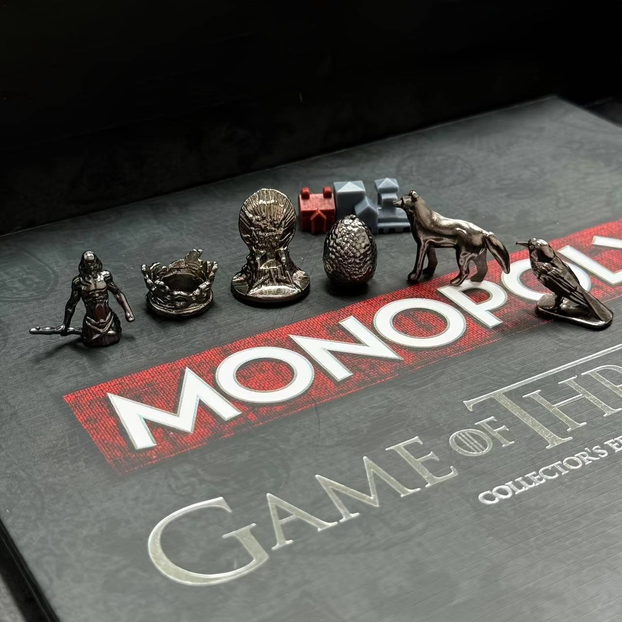 Game of Thrones Monopoly Deluxe Edition