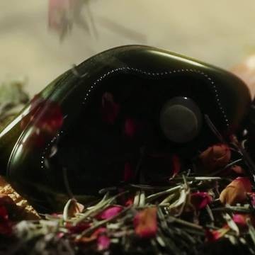 GIRLCULT Halloween Green Sparkling Eyeshadow  Golden Green Chameleon Dazzle