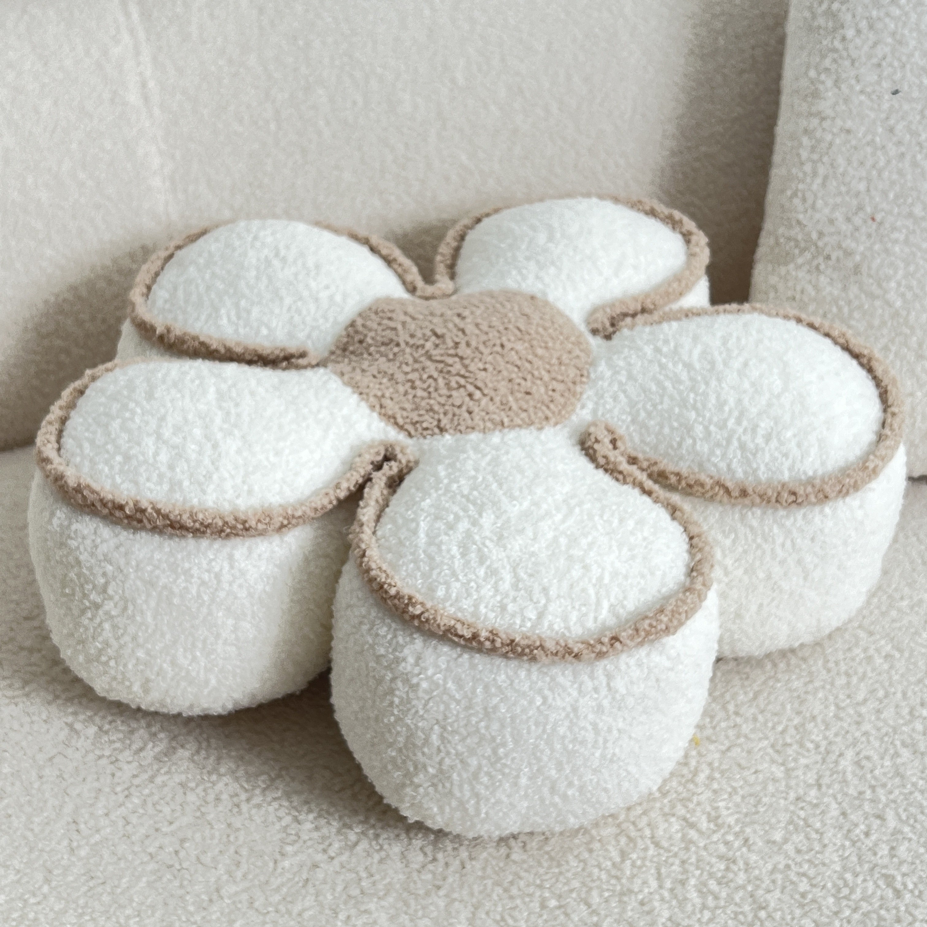 YLBKIKR Chic Geometric Flower Throw Pillow Soft and Washable Cushion for Bed and Sofa Decor