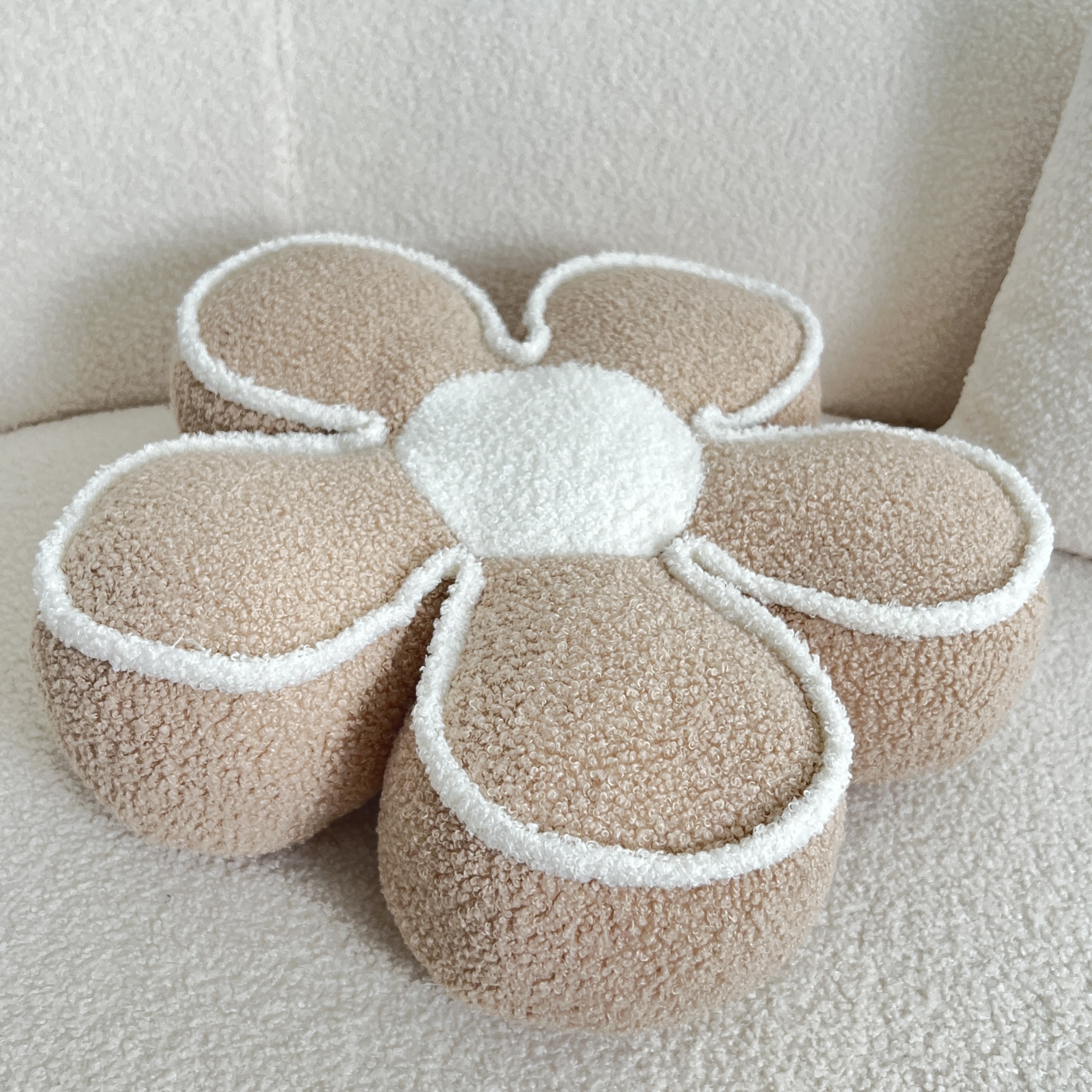 YLBKIKR Chic Geometric Flower Throw Pillow Soft and Washable Cushion for Bed and Sofa Decor