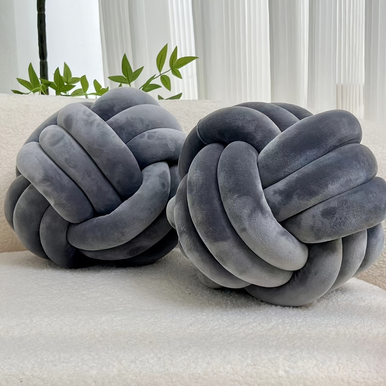 YLBKIKR 2pcs Round Knotted Throw Pillows  Plush Geometric Pattern Cushions for Comfortable and Stylish Home Decor