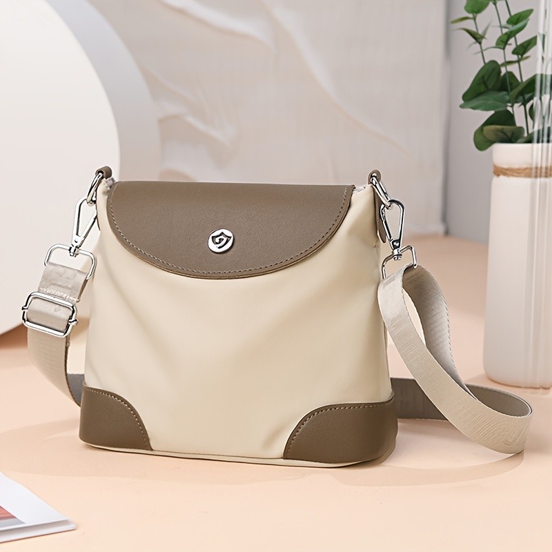 OGEHUAFEE Womens Lightweight Nylon Messenger Bag  Casual Shoulder Bag with Adjustable Strap, Multiple Compartments for Travel & Shopping