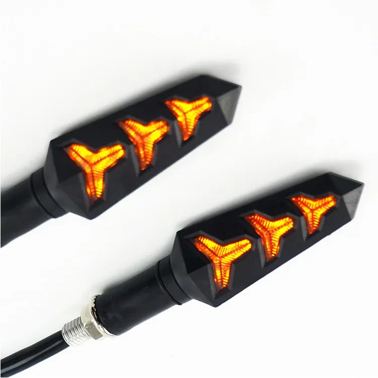 Fishbone turn signal locomotive turn signal