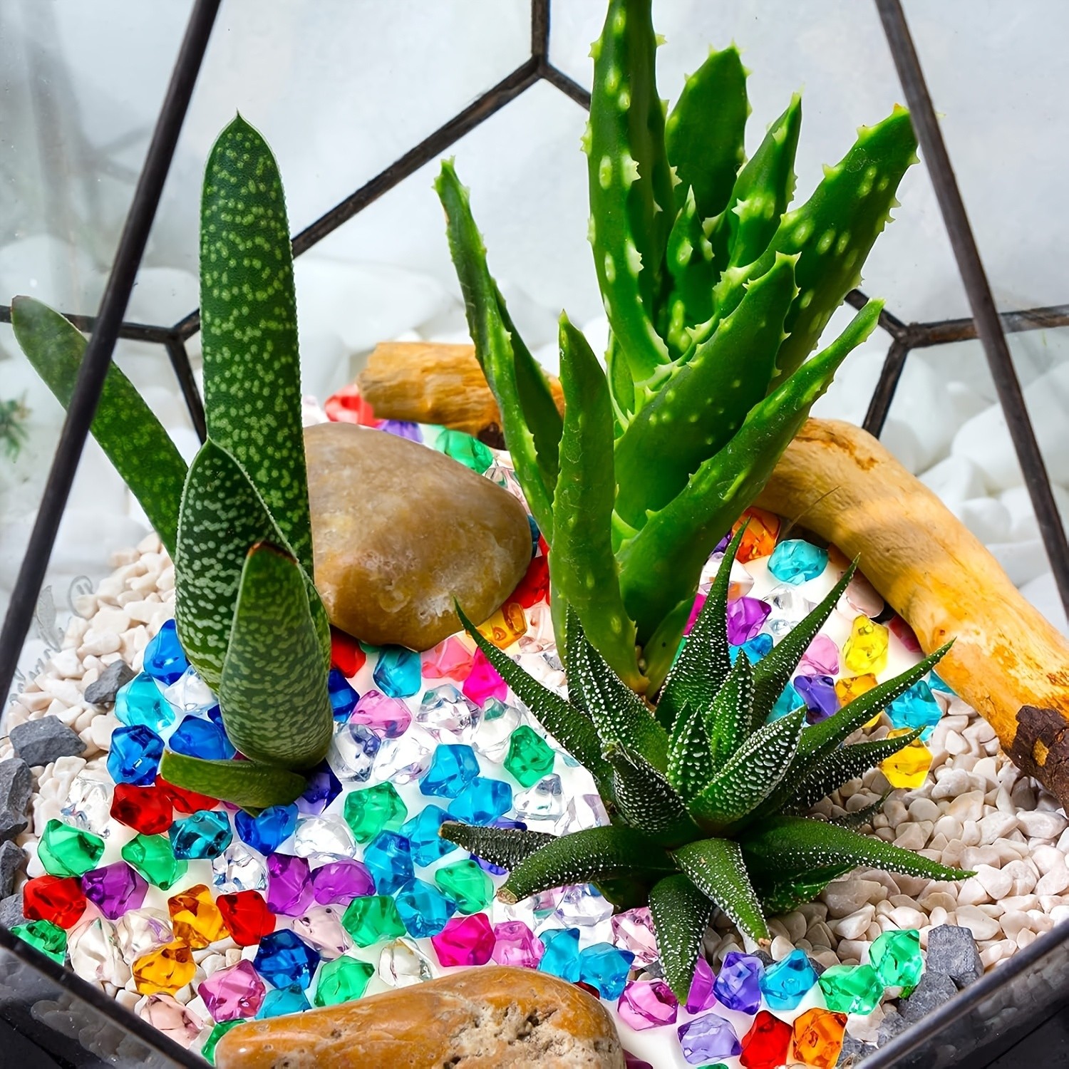 EDIFON 200pcs Fake Crushed Ice Rock Acrylic Ice Cubes