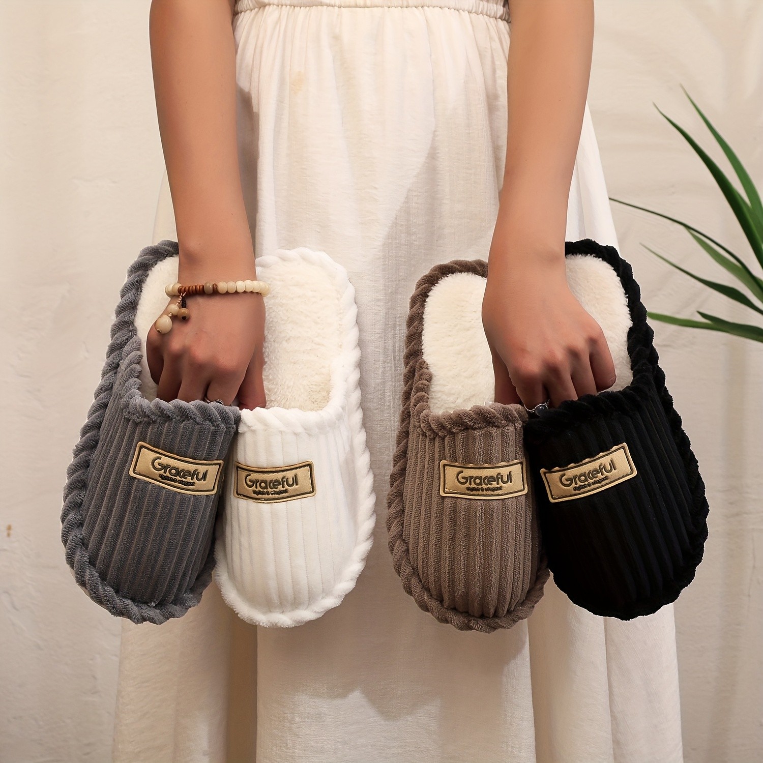 QEEDUOOF EVA Sole Slippers with Corduroy