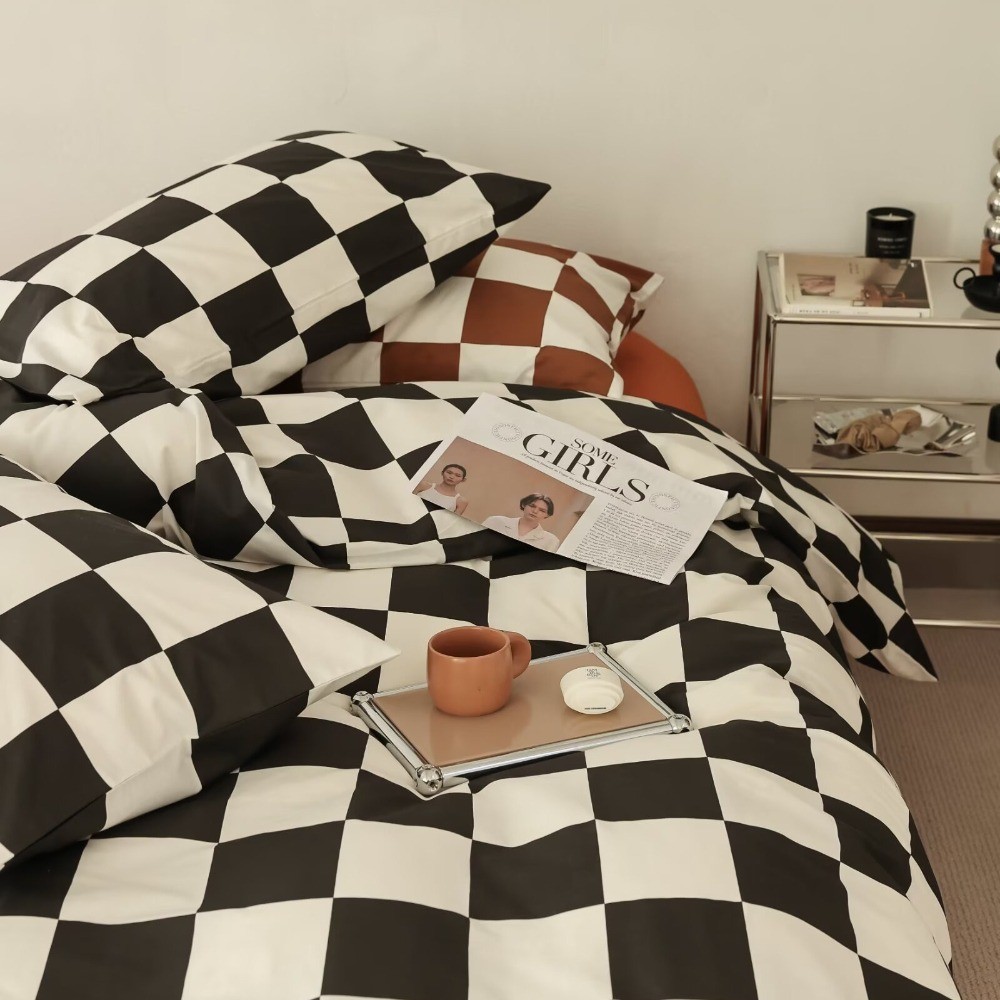 HERTALK Halloween and Christmas Themed Duvet Cover Set