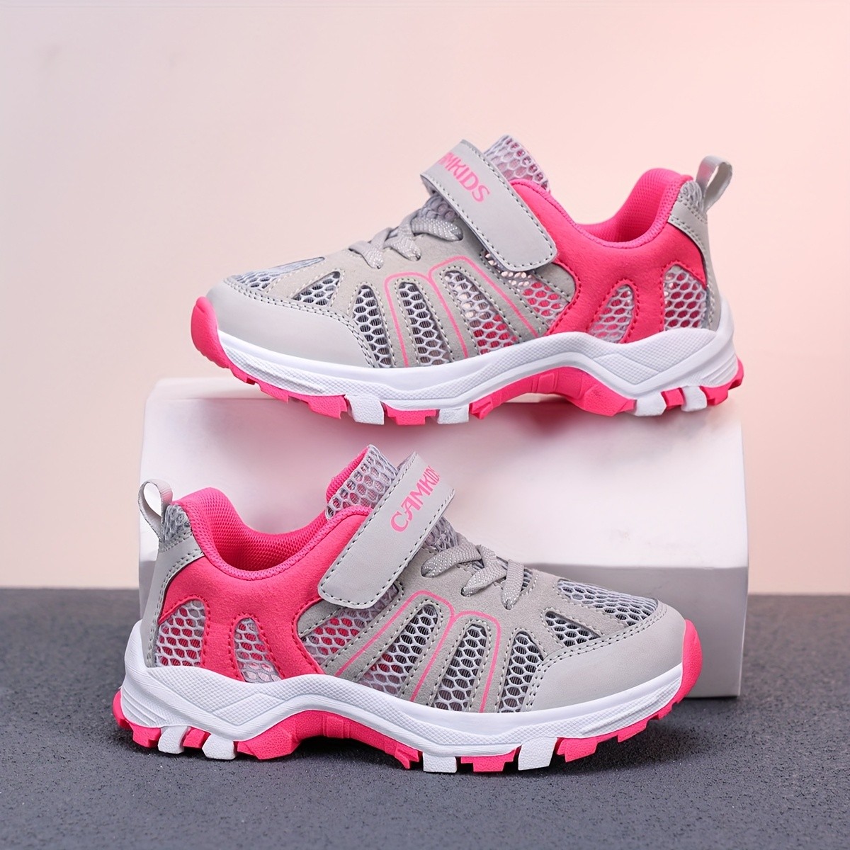 CAMKIDS Girls' Low-Top Sneakers