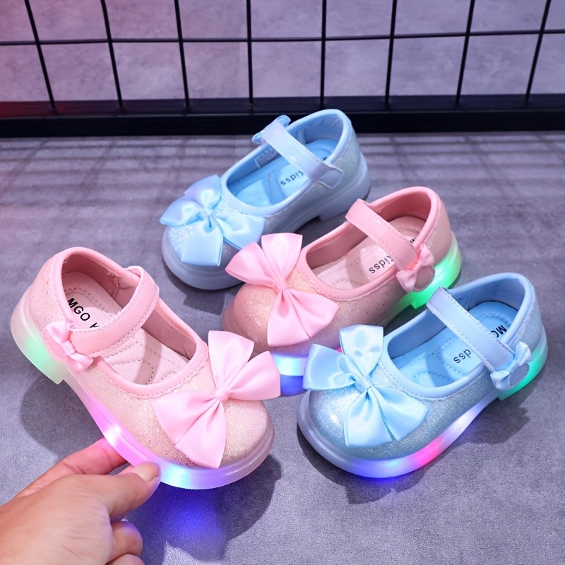 MGO Kidss Mary Jane Flat Shoes with Lights for Girls