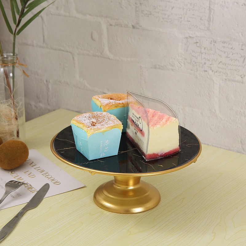 Cake Plinth