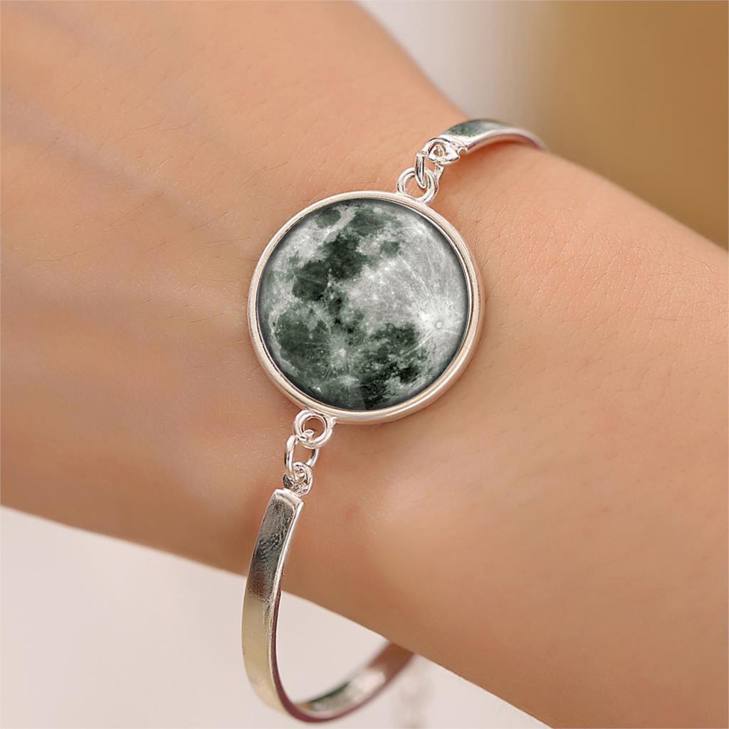 Luminous Full Moon Bracelet