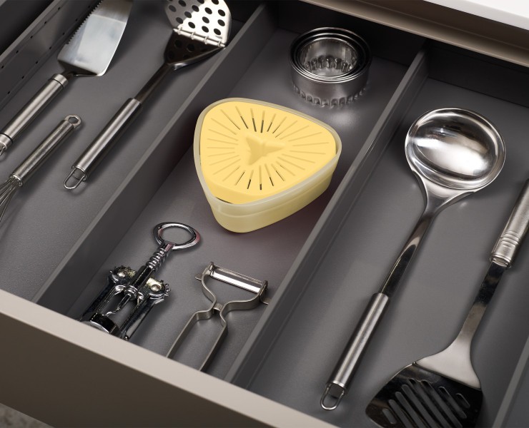 Juicer with reversible lid  - Joseph Joseph Duo