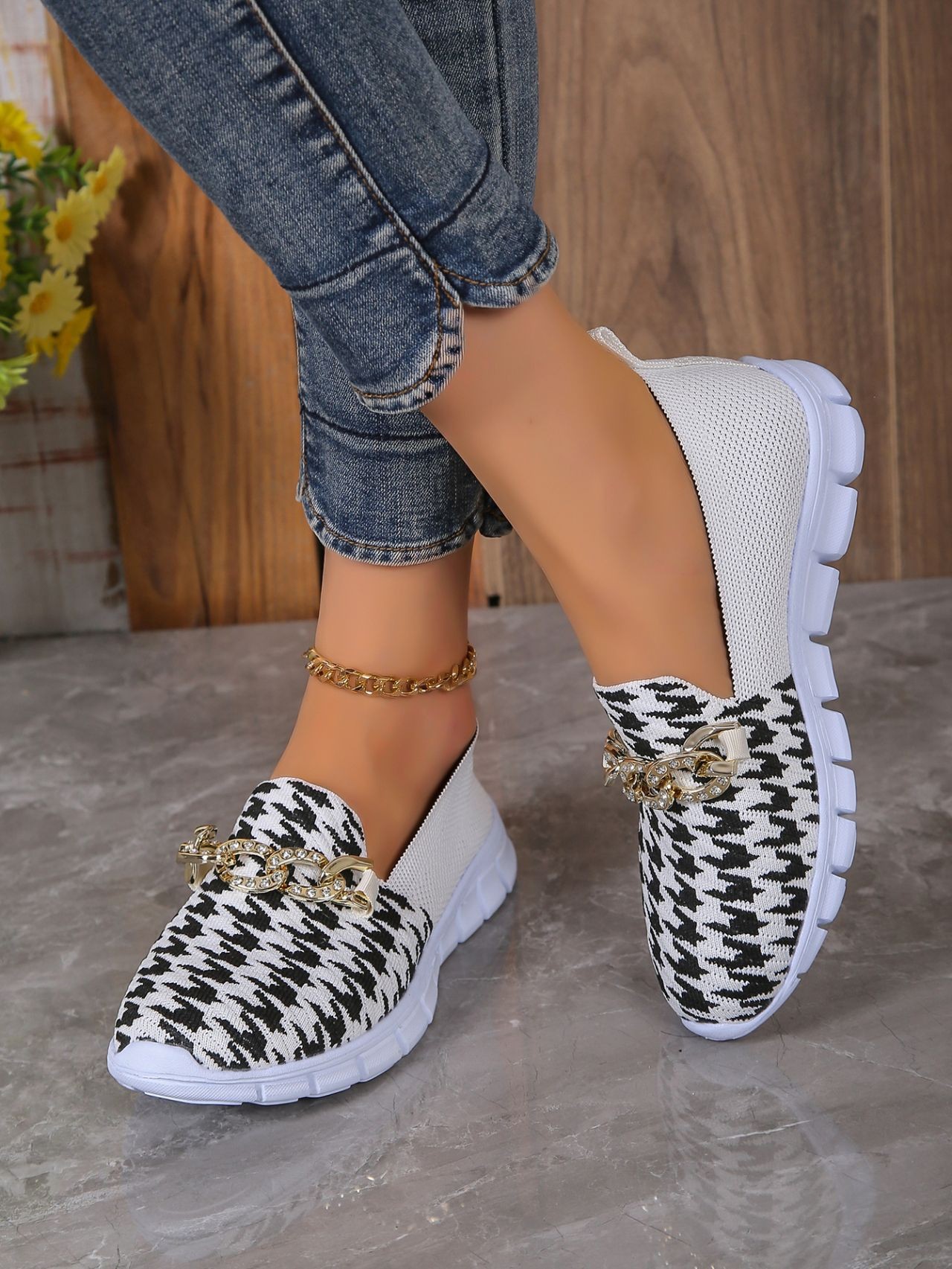 Breezy Houndstooth Mesh Loafers