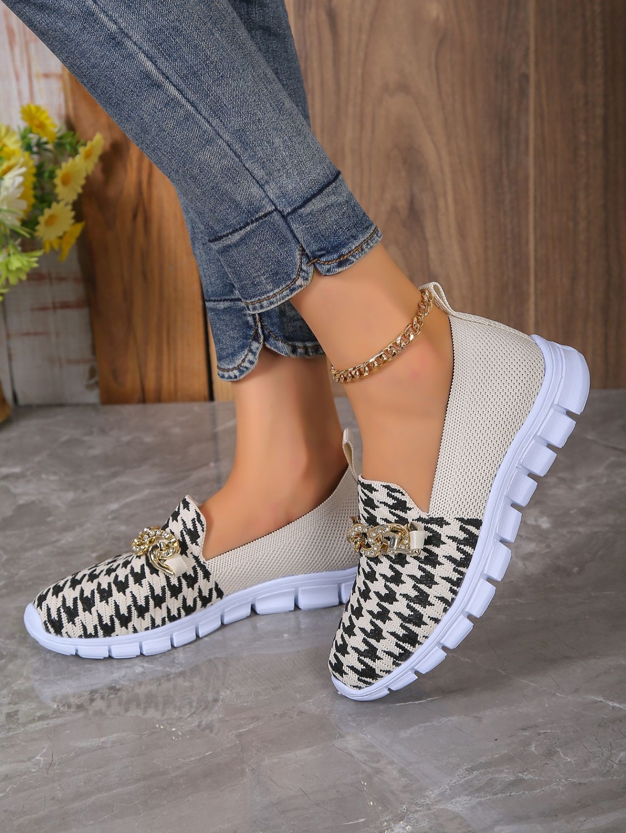Breezy Houndstooth Mesh Loafers