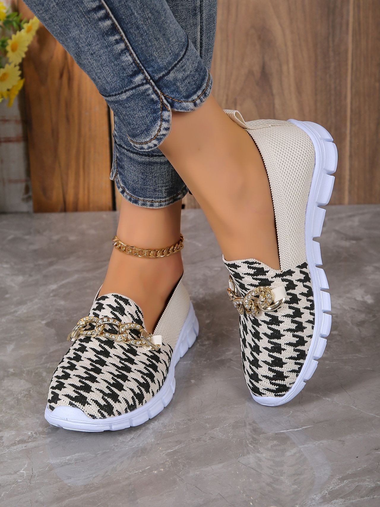 Breezy Houndstooth Mesh Loafers