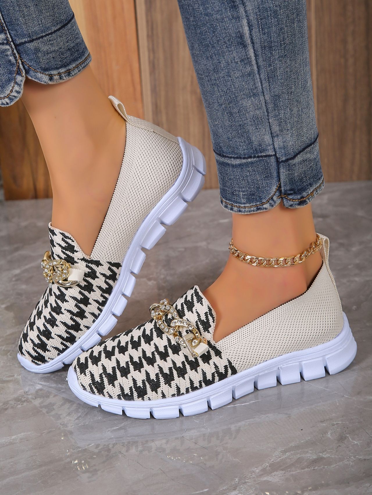 Breezy Houndstooth Mesh Loafers