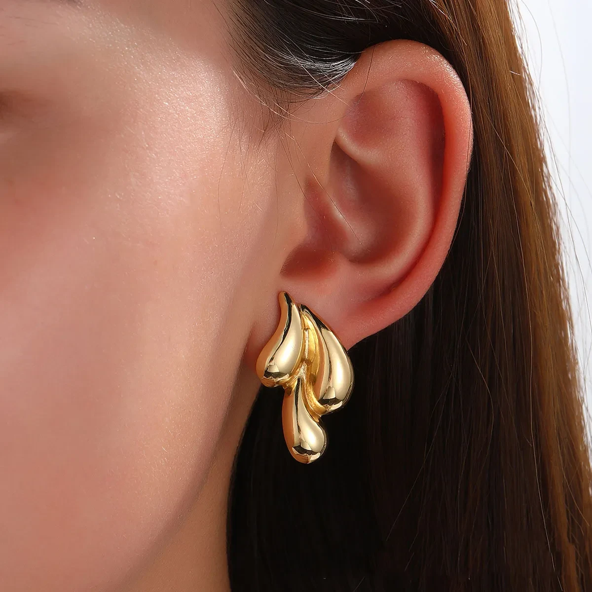 Vintage Gold Color Glossy Metal Double Water Drop Shaped Earrings For Women Minimalist Fashion Classic Jewelry Gifts