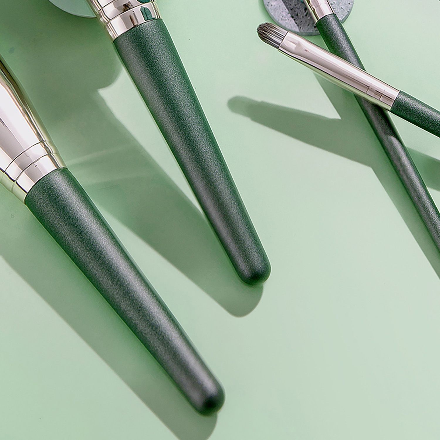 Green Cloud 14 Makeup Brushes Set