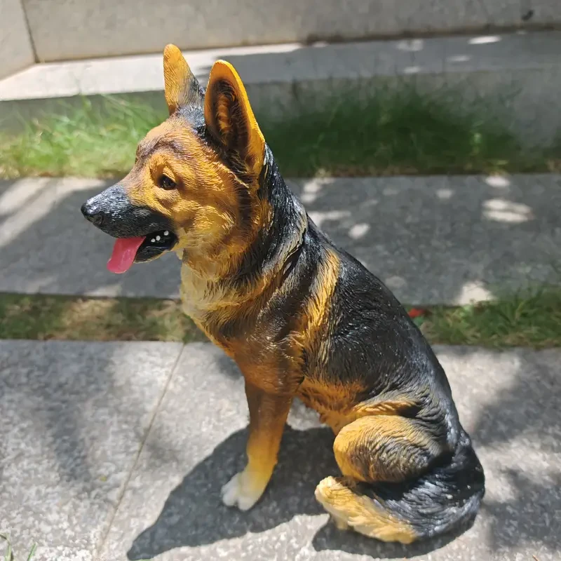 German Shepherd Resin Statue for Indoor Display or Outdoor Garden Decoration
