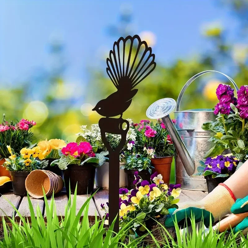 Charming 3pcs Bird Family Metal Garden Stakes Outdoor Patio & Lawn Decor