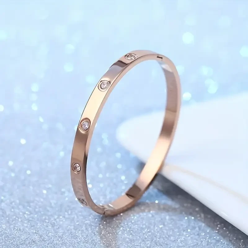 Titanium Steel Rhinestone Bangle Niche Oval Hand Jewelry for Ladies