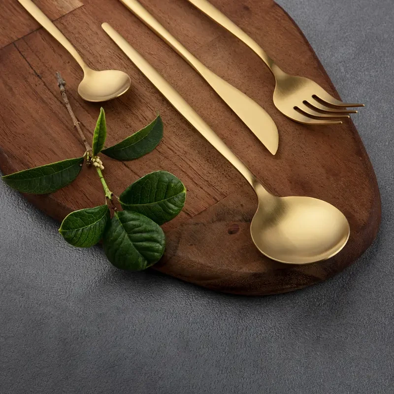 Golden Stainless Steel 304 Cutlery Set Dinner Knife Fork Spoon 24pcs Gift Set