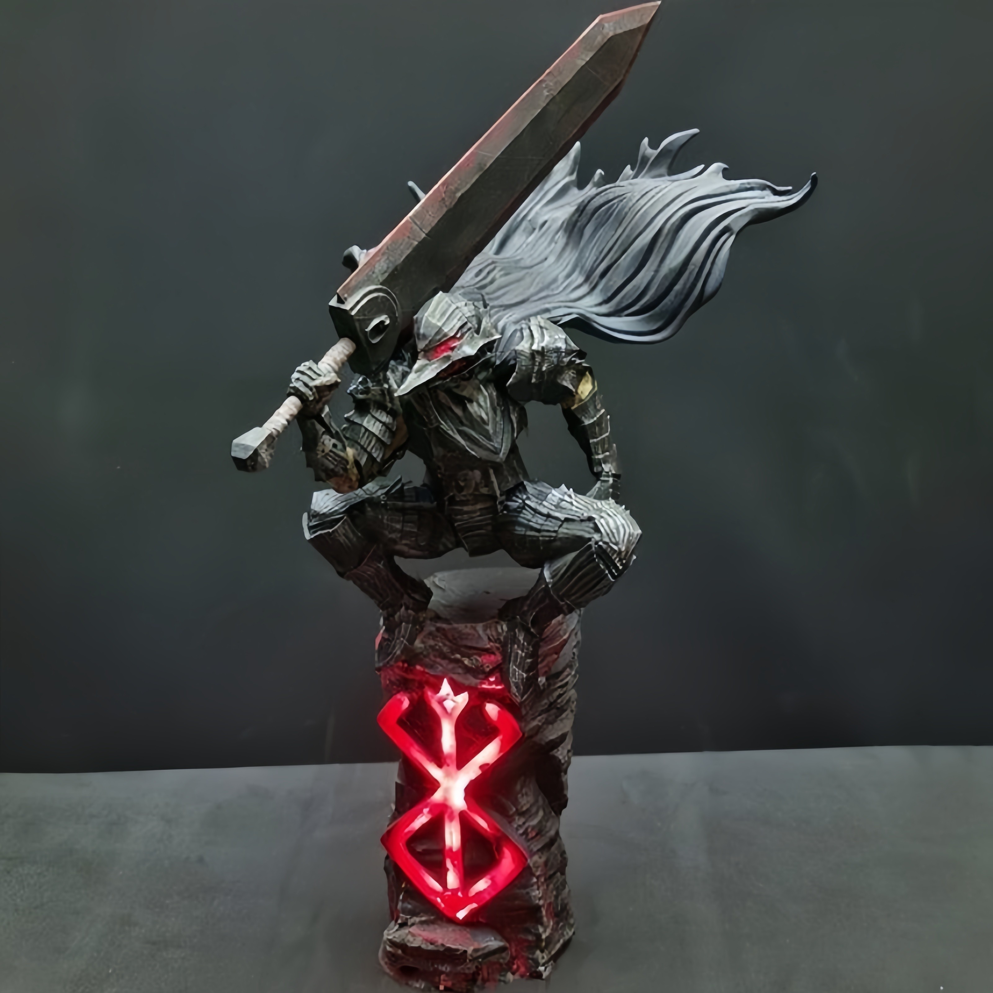 25cm Berserk Guts Action Figure Berserker Armor Black Swordsman Model