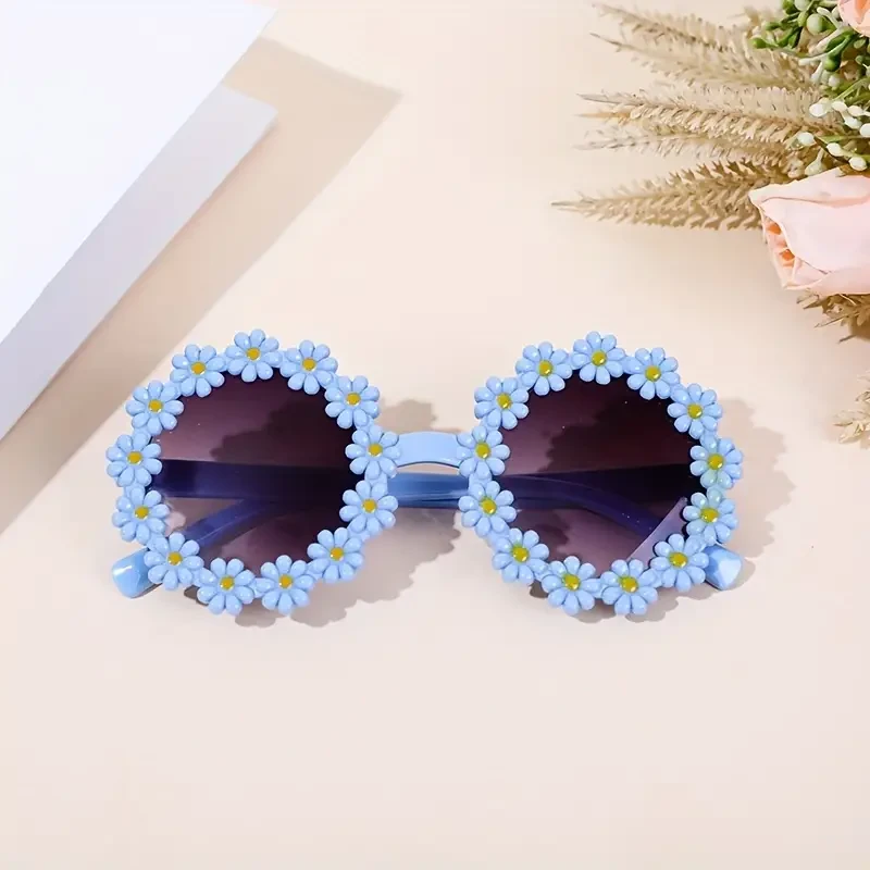 Trendy Daisy Flower Round Glasses