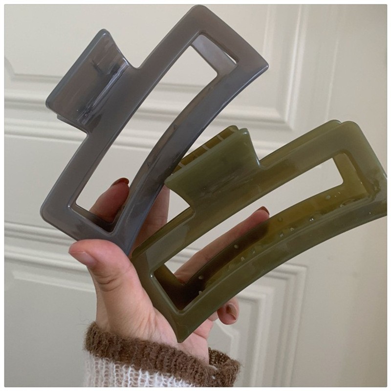 13cm Oversized Hair Clip Simple & Versatile Hair Accessory for Girls