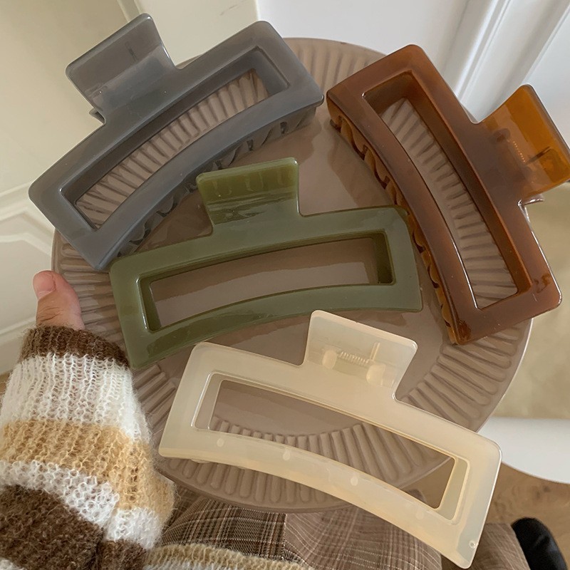 13cm Oversized Hair Clip Simple & Versatile Hair Accessory for Girls