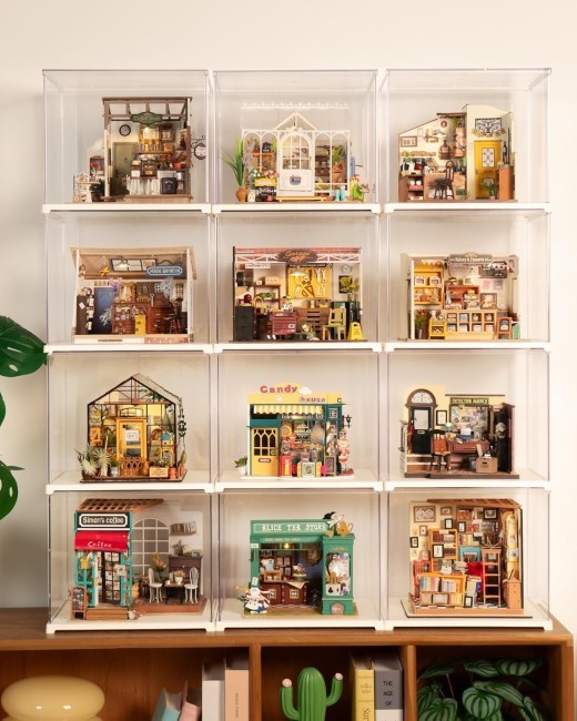 ROBOTIME DG Series Dust Proof Dust Cover For Miniature House Building Sets, Stackable Acrylic Display Case With Door Dustproof Prevention DF03L