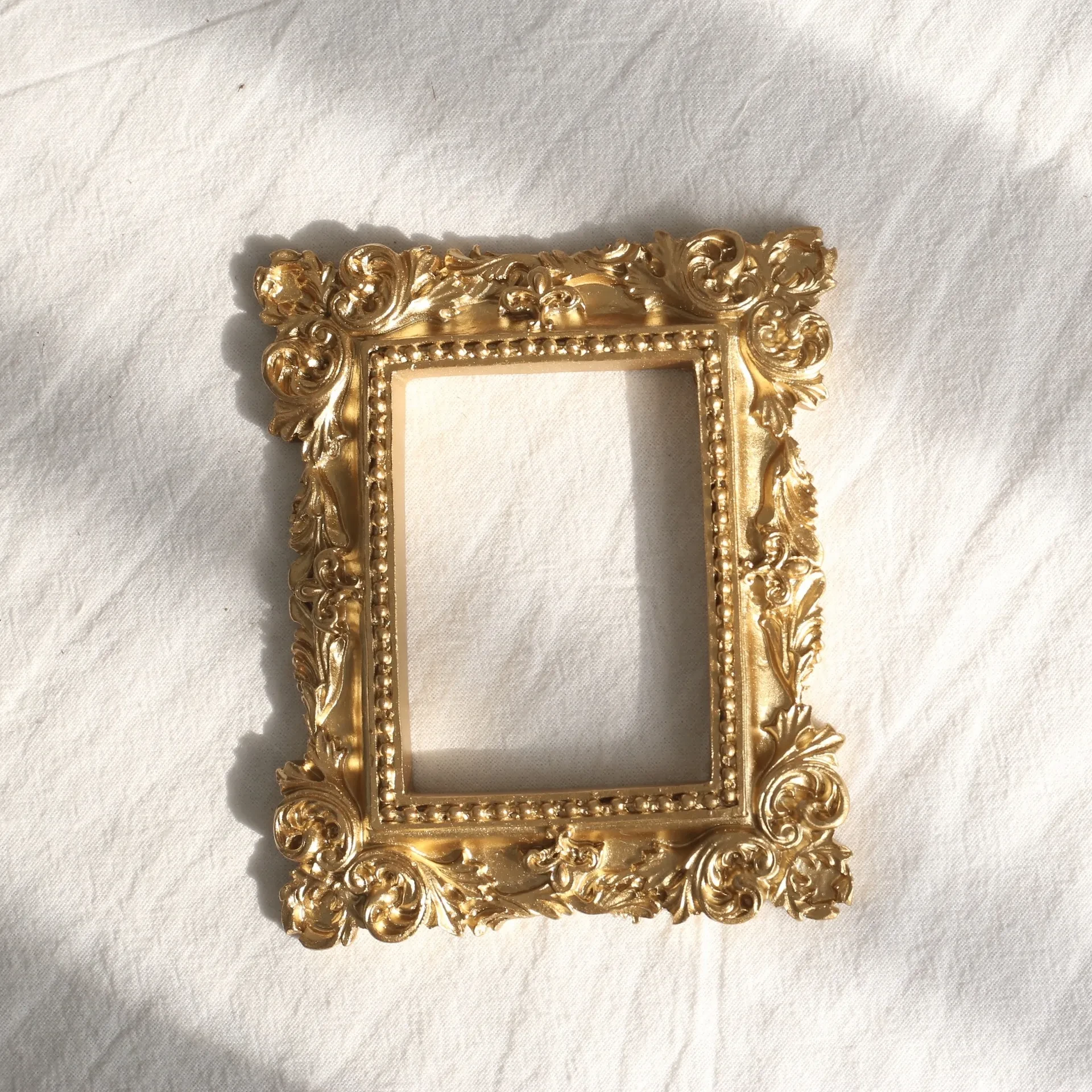Golden Retro Photo Frame Nail Art Jewelry Decoration