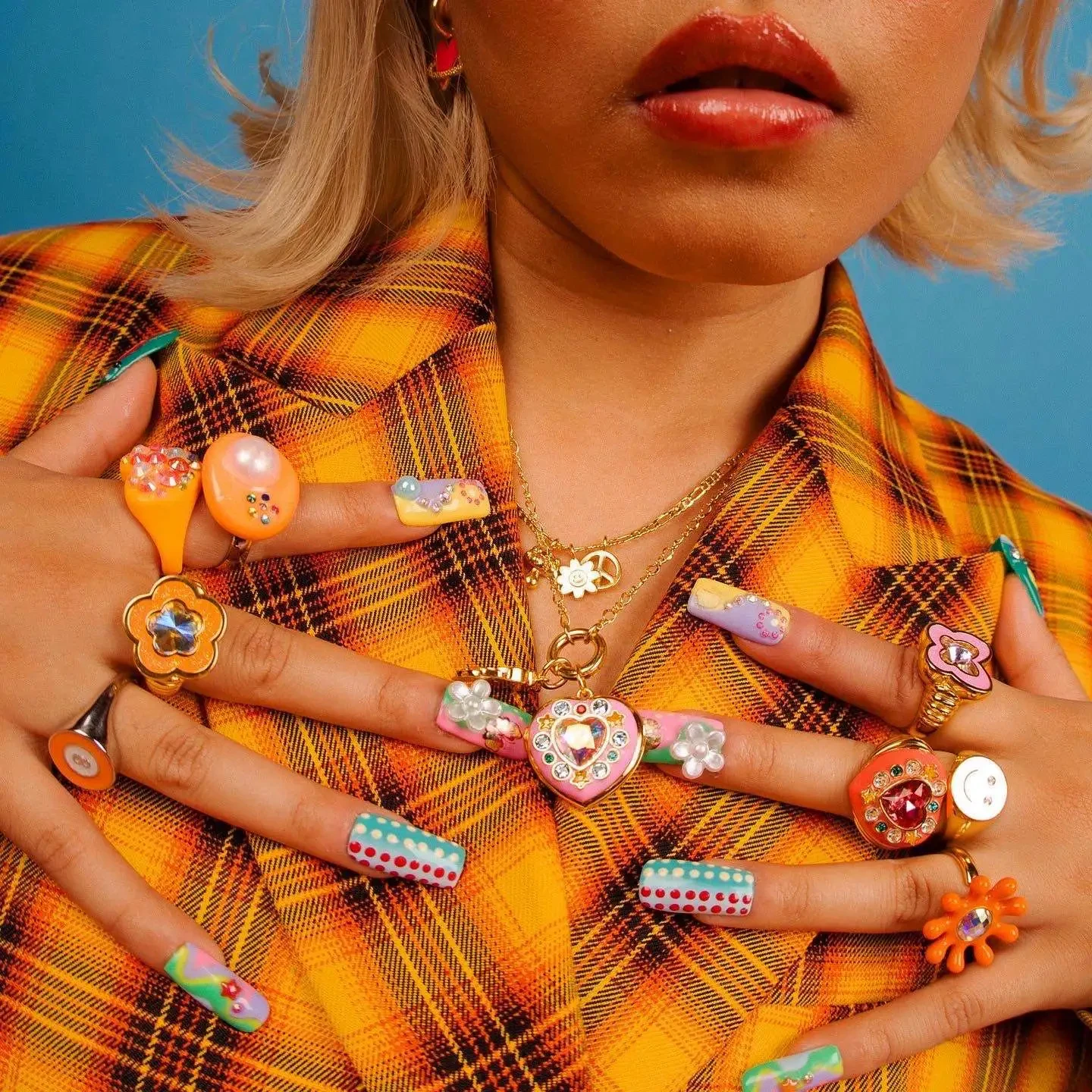 Love Full Diamond Close Photo Album Frame Necklace