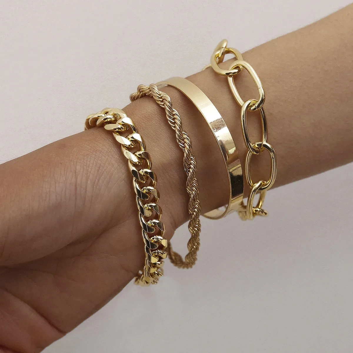 Twist Chain Bracelet