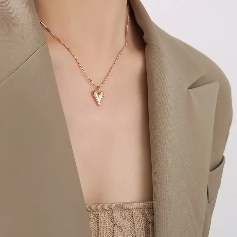 Light Luxury Fashionable And Minimalist Love Necklace