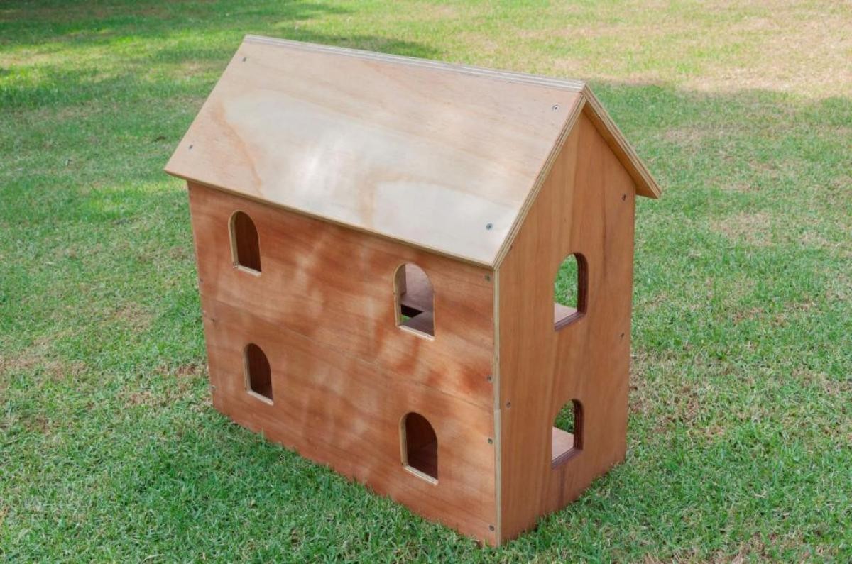 Wooden Dolls House | Handmade
