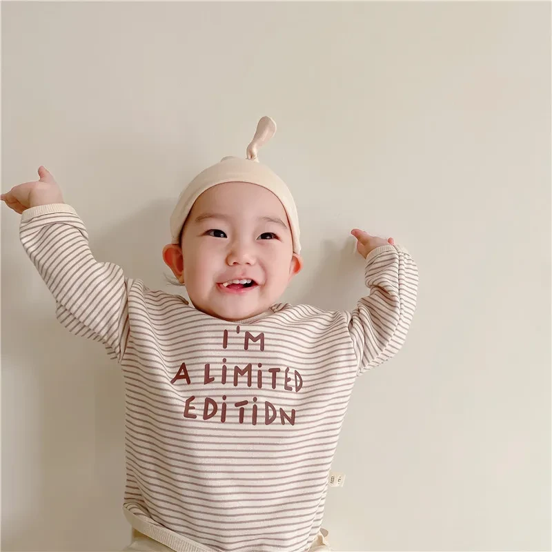 Baby suit Korean version spring new baby alphabet striped T-shirt patch casual pants baby two-piece suit