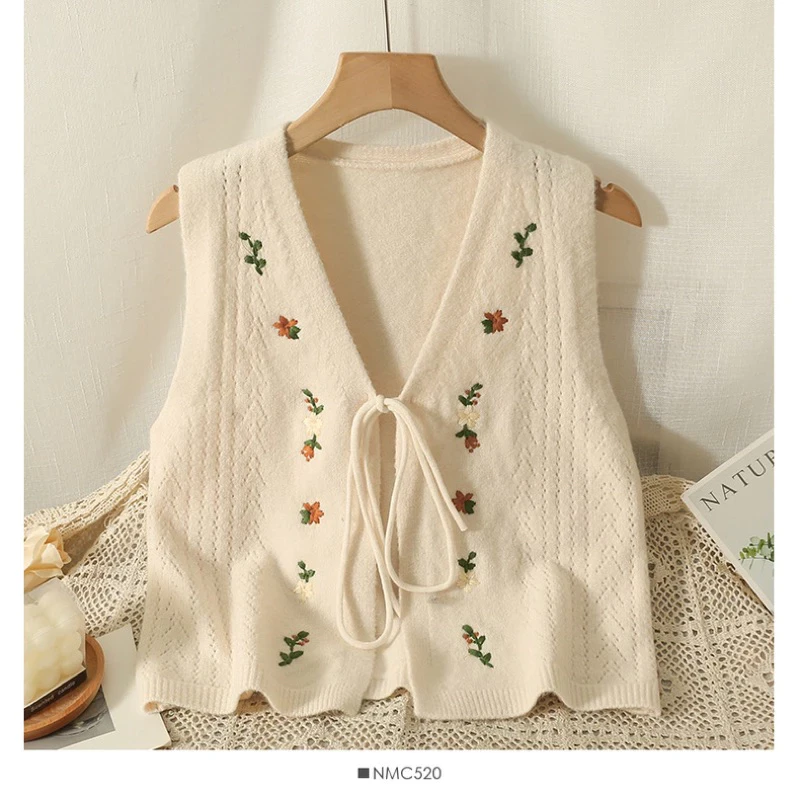 Embroidered Knit Vest Women Embodiery Vest Outer Women Top OuterMX782