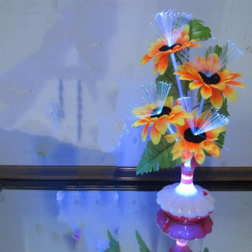 Pointed Rose Flower Vase Fiber Optic Flower