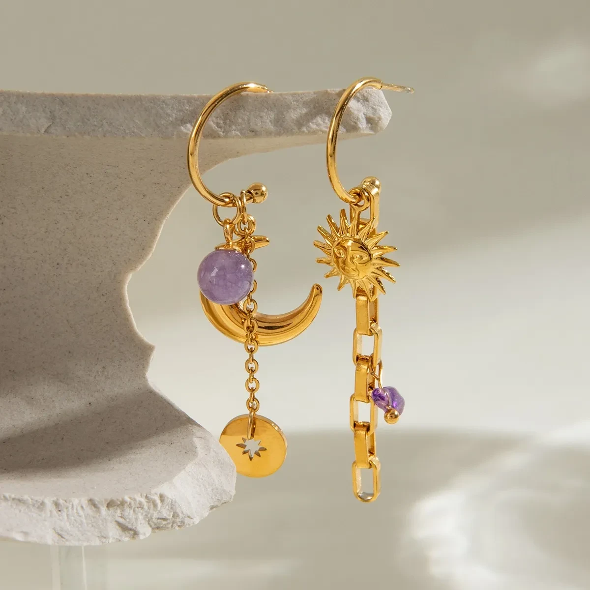 Natural Stone Hammer Pattern Sun Moon Ear Clip
