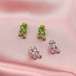 Vintage Simple Metal Frog Earrings Make Old Fashion